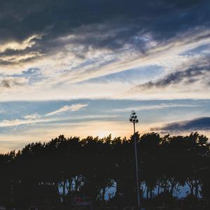 少妇做爰喜欢又大又粗
